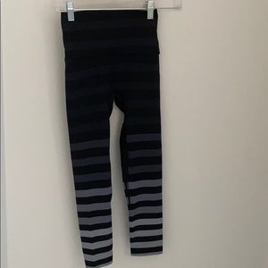 K. Deer Leggings XS